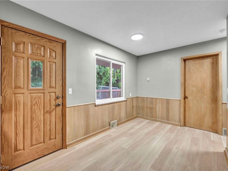 10910 Edgepark Drive, Garfield Heights, OH 44125 Photo 24