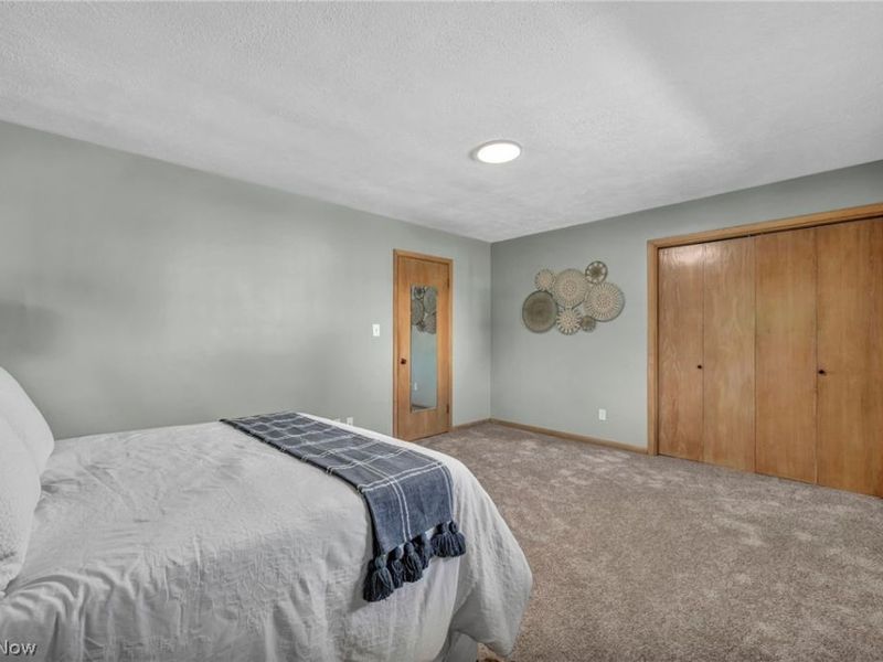 10910 Edgepark Drive, Garfield Heights, OH 44125 Photo 33