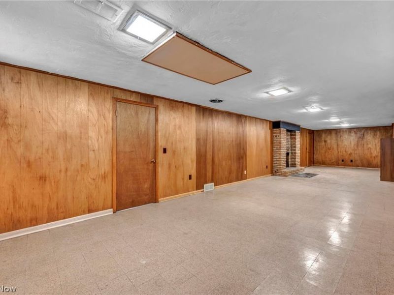 10910 Edgepark Drive, Garfield Heights, OH 44125 Photo 39