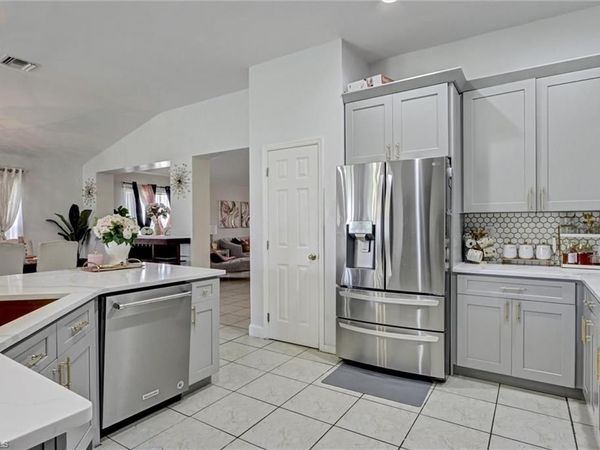 18330 Beauty Berry CT, LEHIGH ACRES, FL 33972