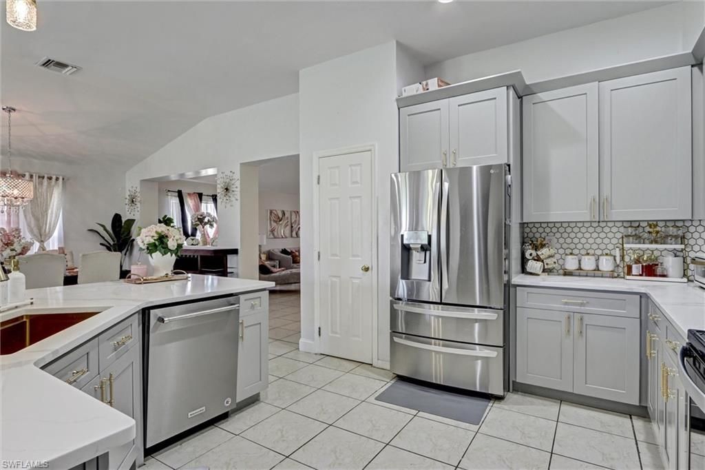 18330 Beauty Berry Ct, Lehigh Acres, FL 33972 Photo