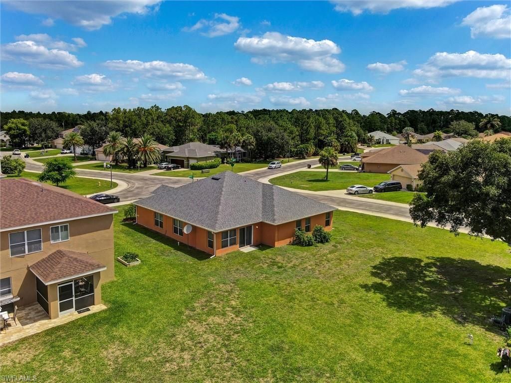 18330 Beauty Berry Ct, Lehigh Acres, FL 33972 Photo