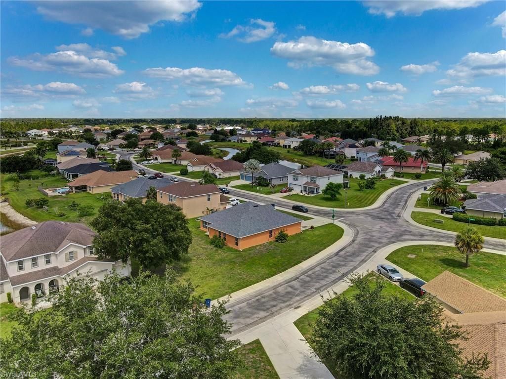 18330 Beauty Berry Ct, Lehigh Acres, FL 33972 Photo