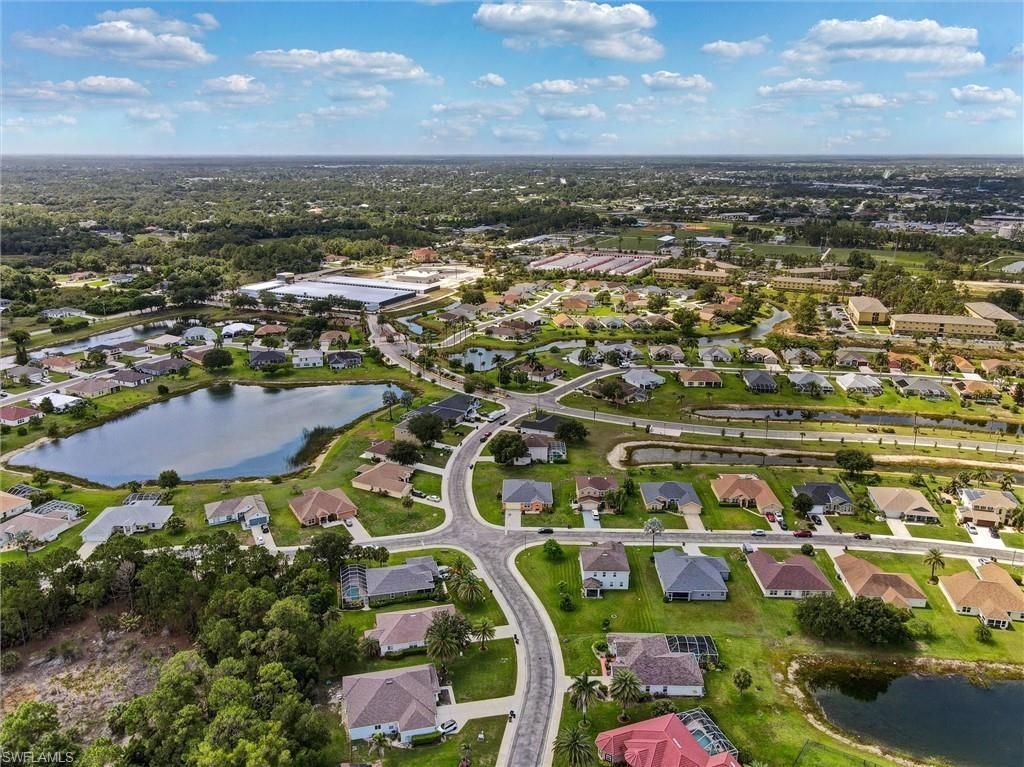 18330 Beauty Berry Ct, Lehigh Acres, FL 33972 Photo