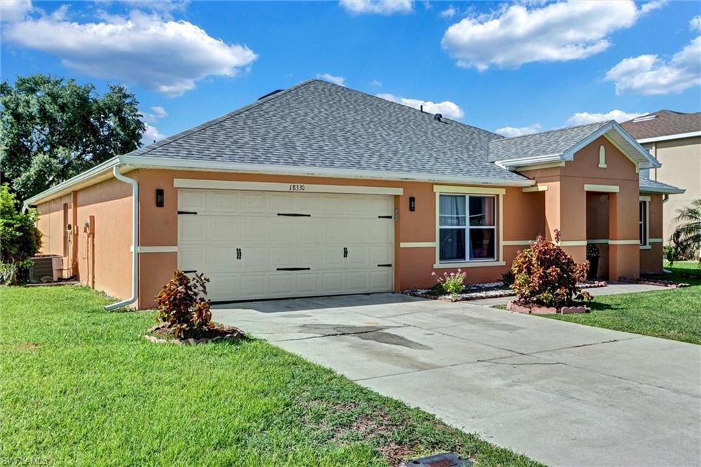 18330 Beauty Berry Ct, Lehigh Acres, FL 33972 Photo