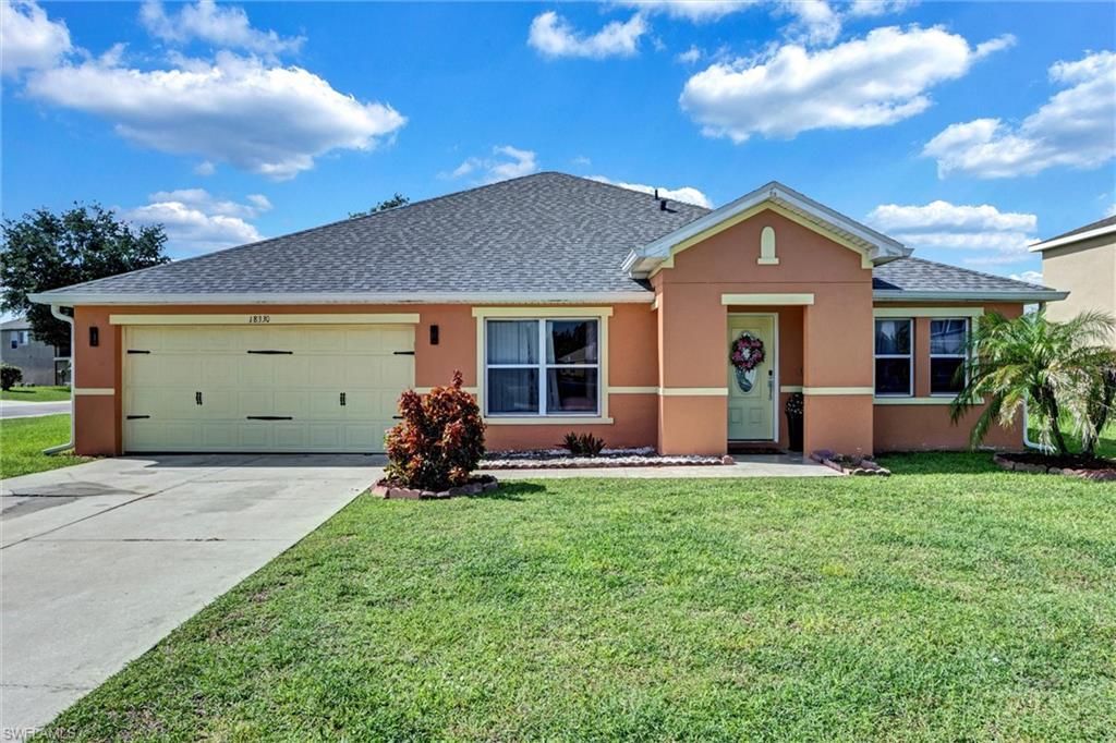 18330 Beauty Berry Ct, Lehigh Acres, FL 33972 Photo