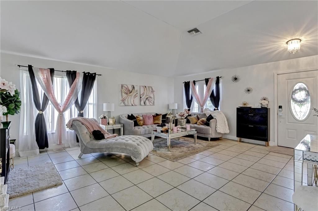 18330 Beauty Berry Ct, Lehigh Acres, FL 33972 Photo