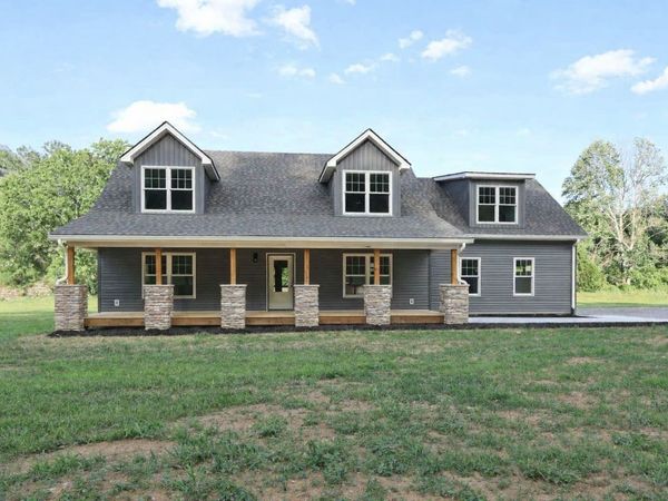 210 Granville Hwy , Chestnut Mound, TN 38552