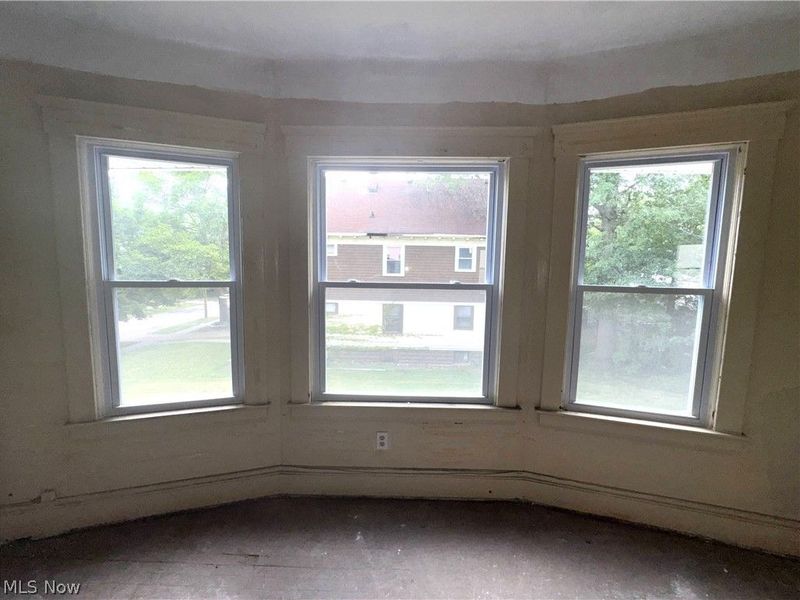 10006 Somerset Avenue, Cleveland, OH 44108 Photo 19