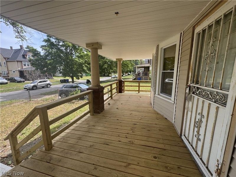 10006 Somerset Avenue, Cleveland, OH 44108 Photo 5