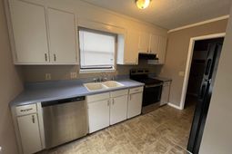 2408 F M Young Avenue  photo 4