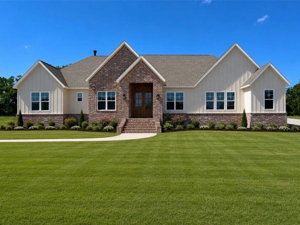 5386 E Three Daughters Landing , Fayetteville, AR 72701