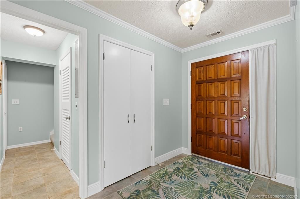 102 SE Crestwood Circle , Stuart, FL 34997 Photo