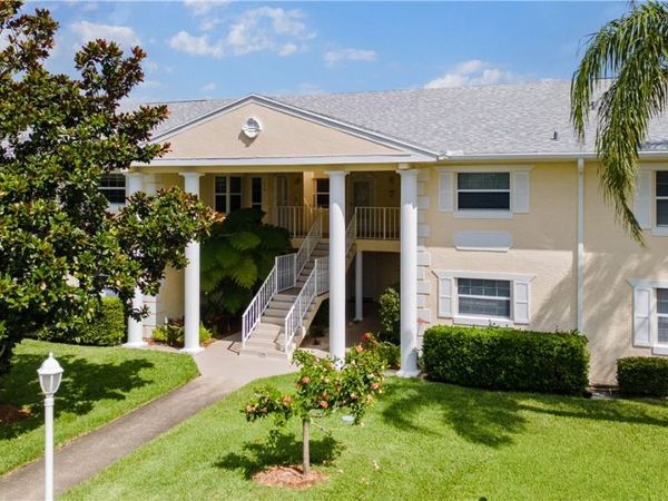 476 Grove Isle Circle , Unit 476, Vero Beach, FL 32962