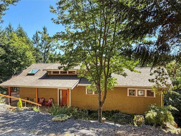 6608 Razor Point Rd , Pender Island, BC V0N 2M1
