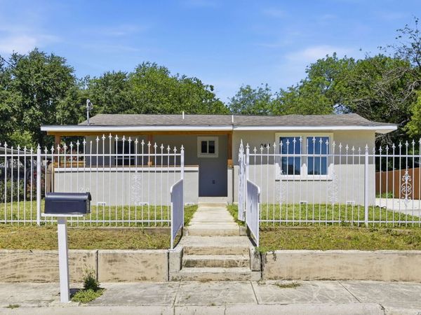 943 S San Eduardo, San Antonio, TX 78237