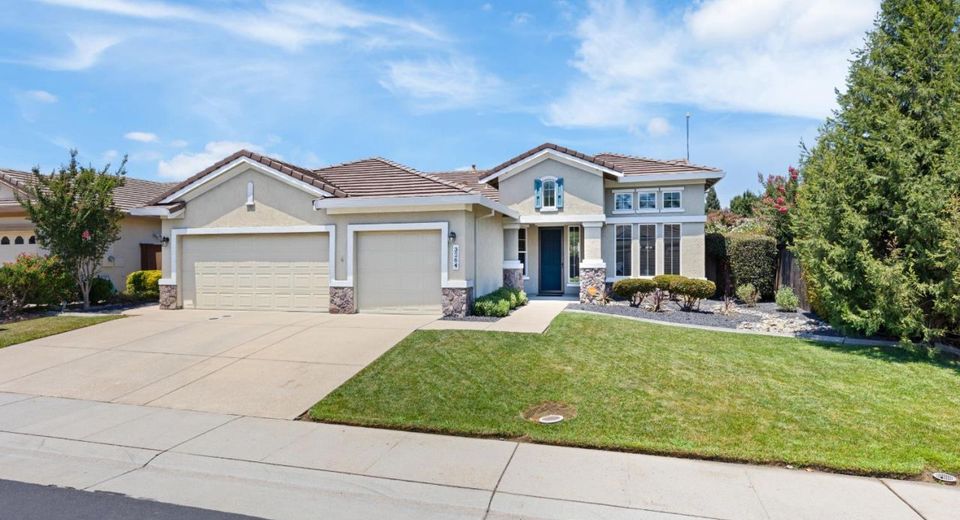 3264 Rock Creek Way, Roseville, CA 95747 Photo