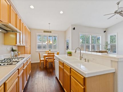 3264 Rock Creek Way, Roseville, CA 95747 Photo