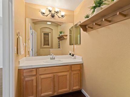 3264 Rock Creek Way, Roseville, CA 95747 Photo