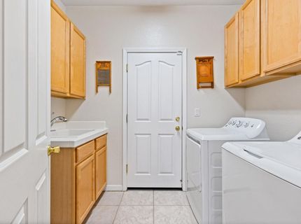 3264 Rock Creek Way, Roseville, CA 95747 Photo