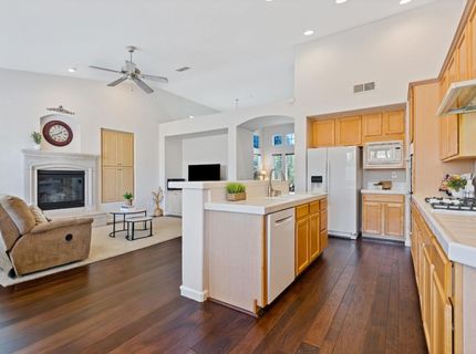 3264 Rock Creek Way, Roseville, CA 95747 Photo