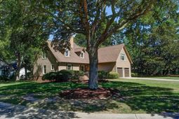 667 Serotina Court photo 4