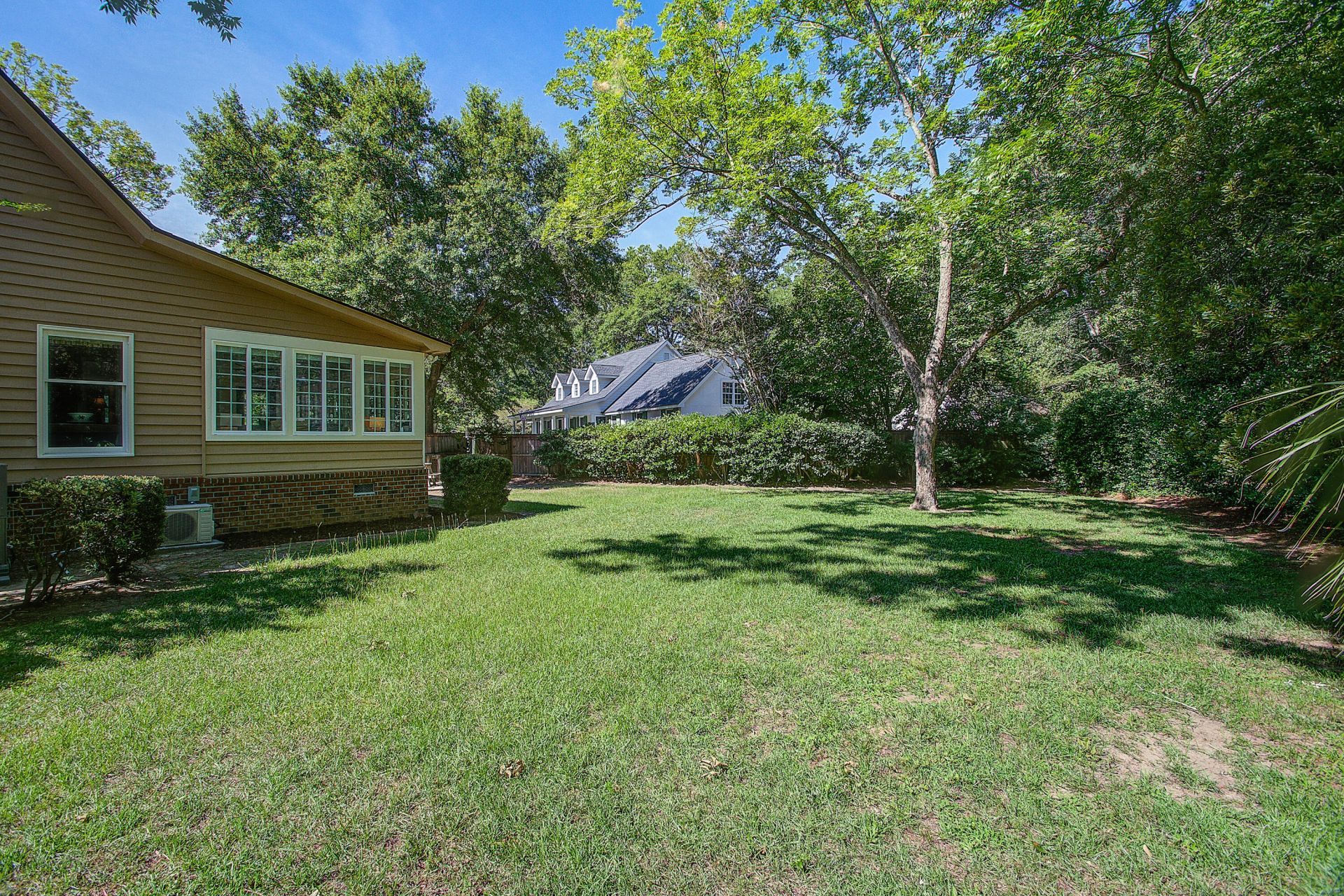 667 Serotina Court Photo 45