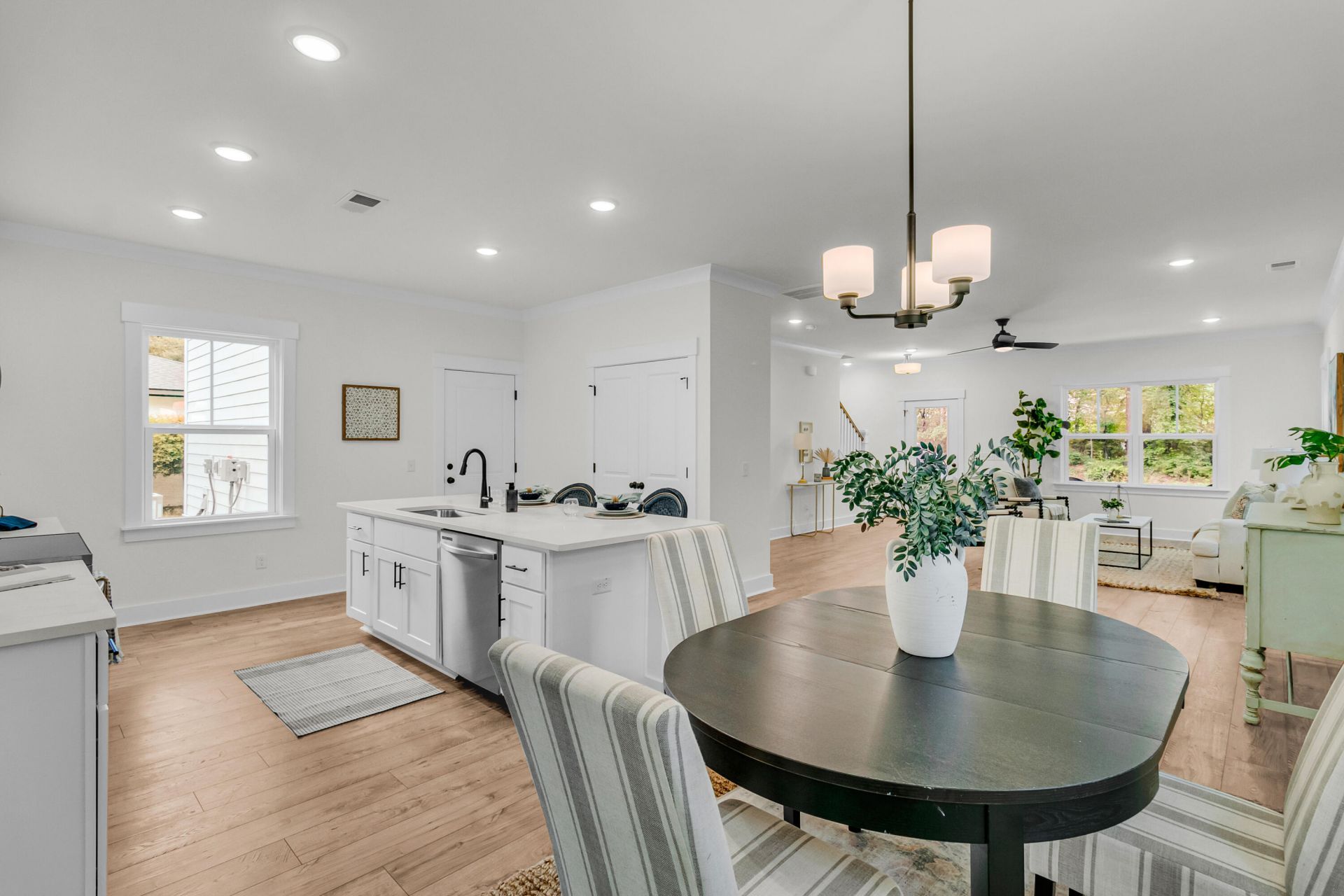 1575 Brownswood Road Photo 11