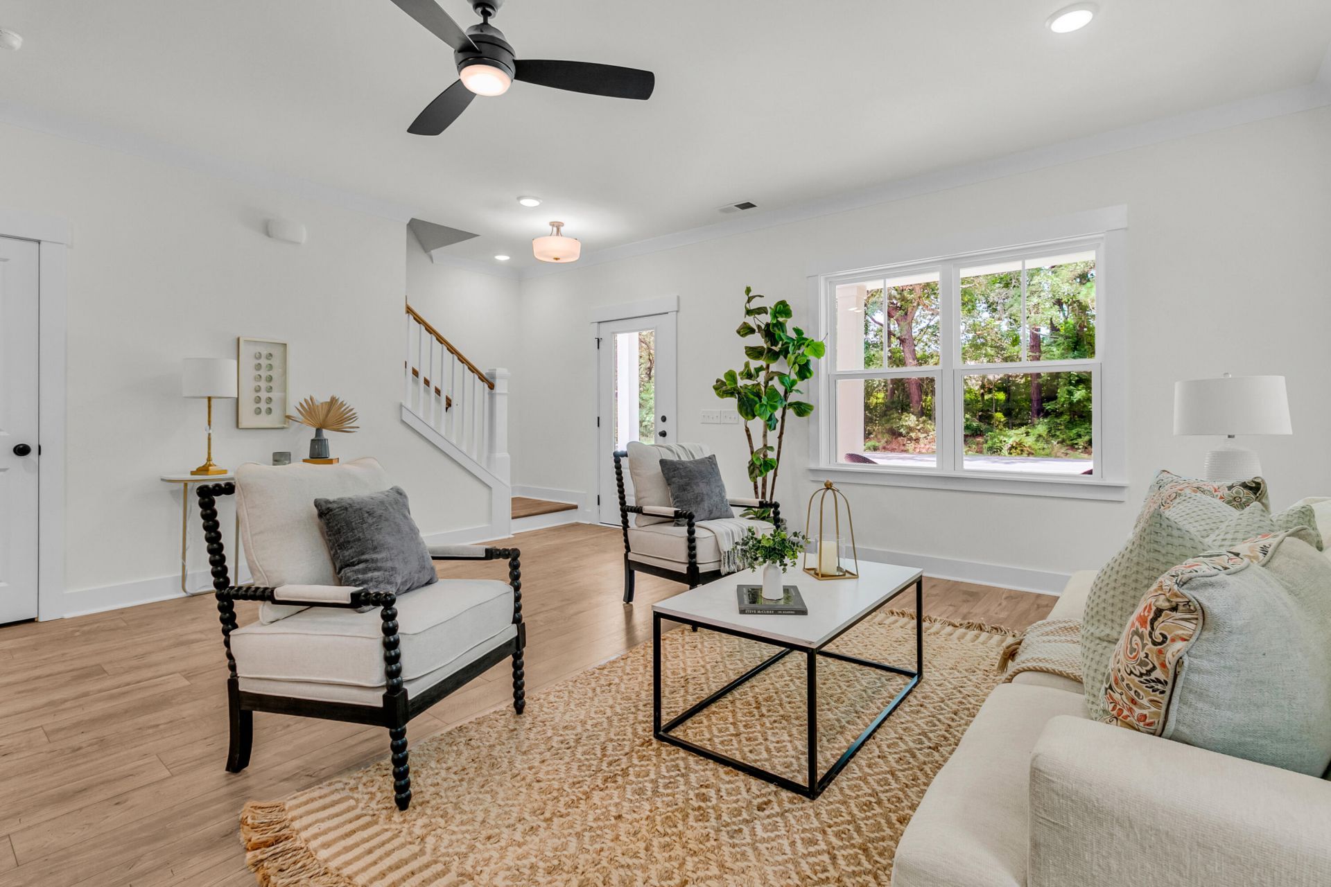 1575 Brownswood Road Photo 4