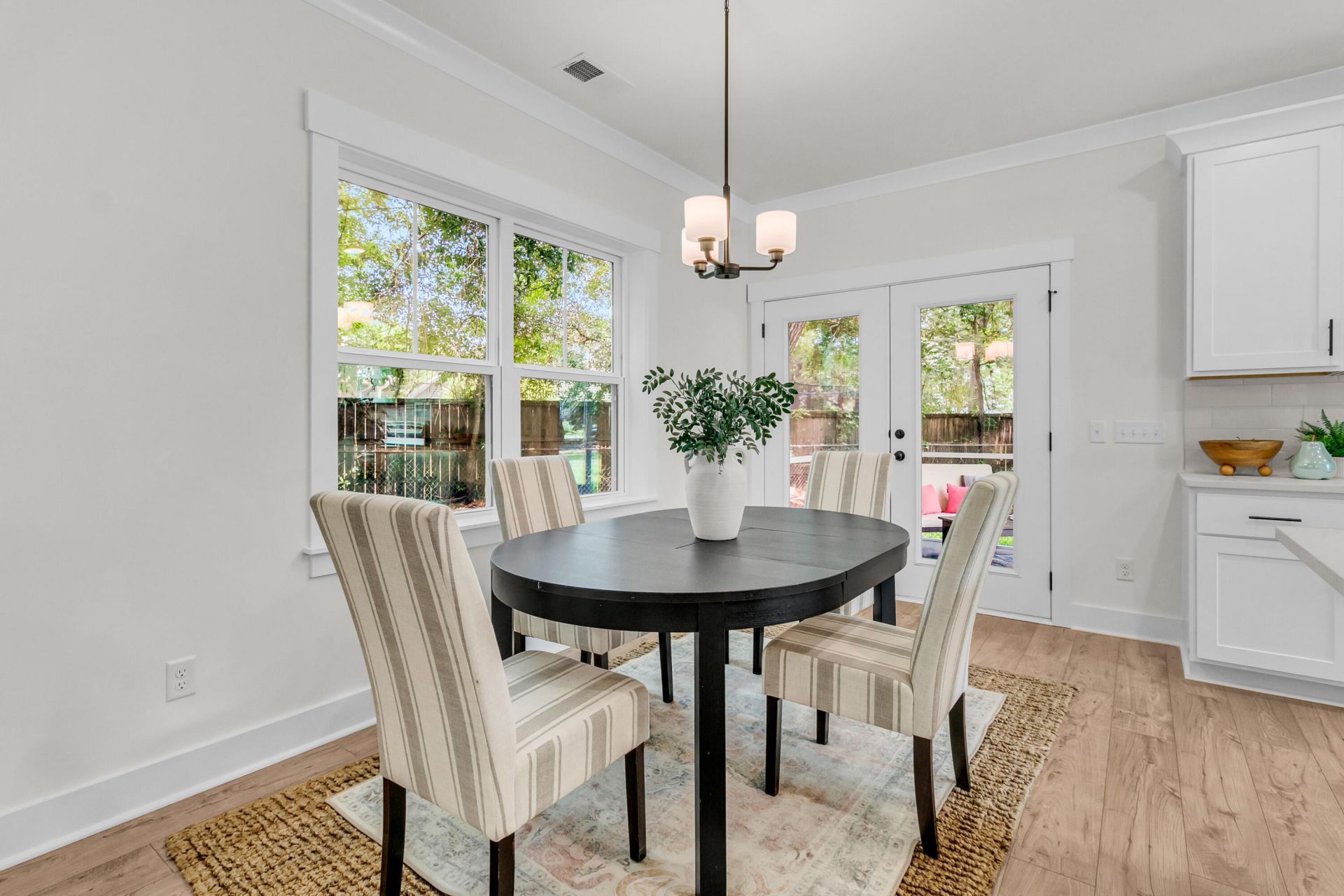 1575 Brownswood Road Photo 6