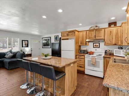 1774 Ababco Street, South Lake Tahoe, CA 96150 Photo