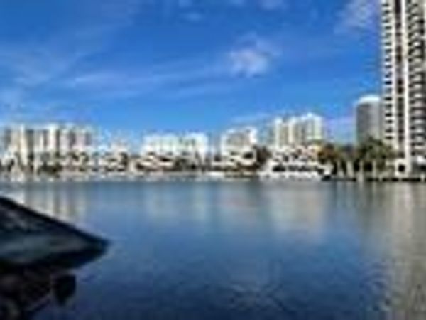 3030 Marcos Dr, Unit T314, Aventura, FL 33160