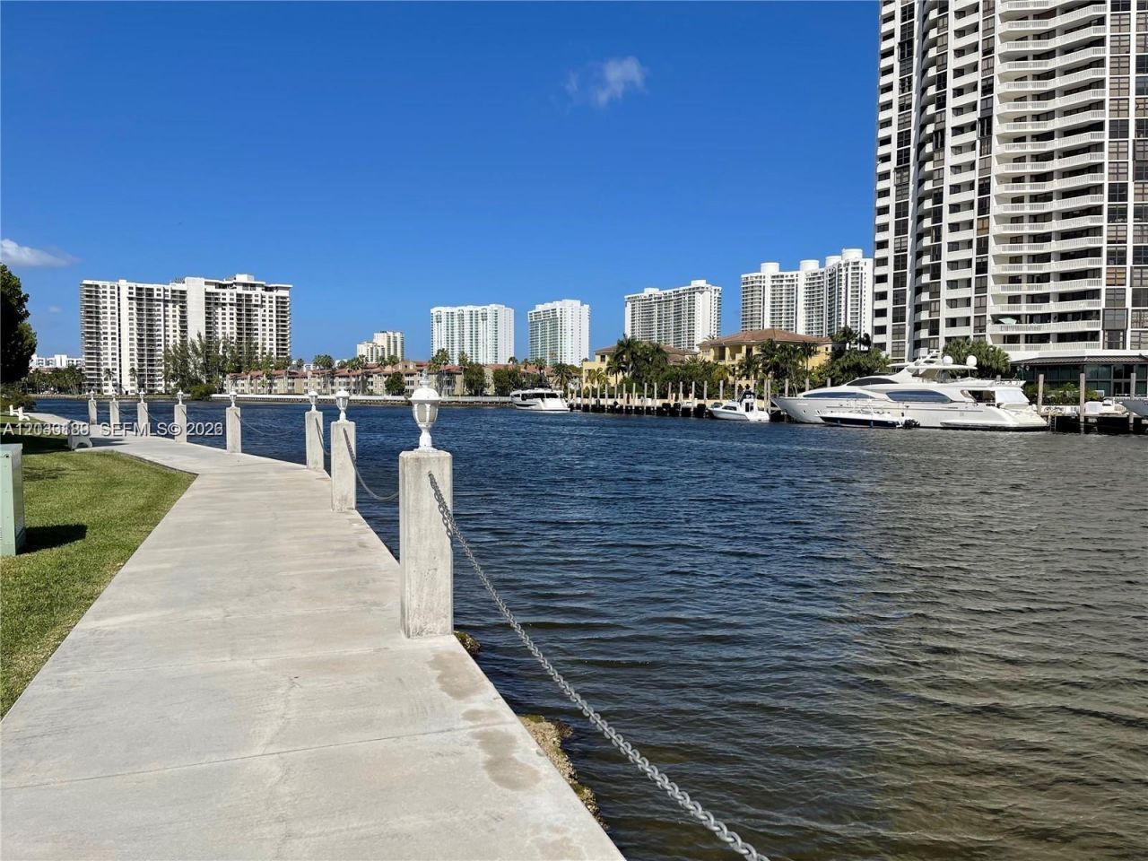 3030 Marcos Dr, Unit T314, Aventura, FL 33160 Photo