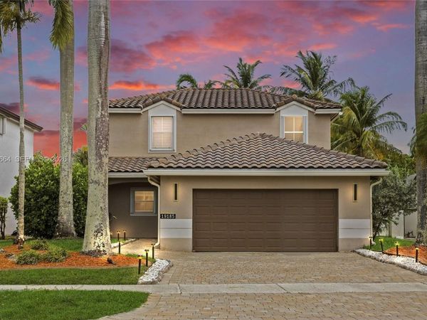 19185 NW 22nd St, Pembroke Pines, FL 33029