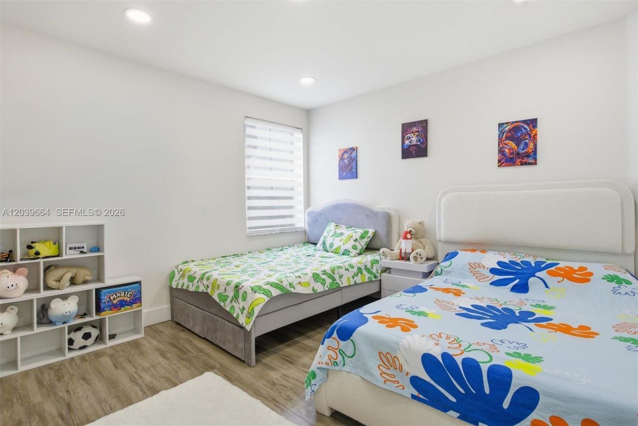 19185 NW 22nd St, Pembroke Pines, FL 33029 Photo