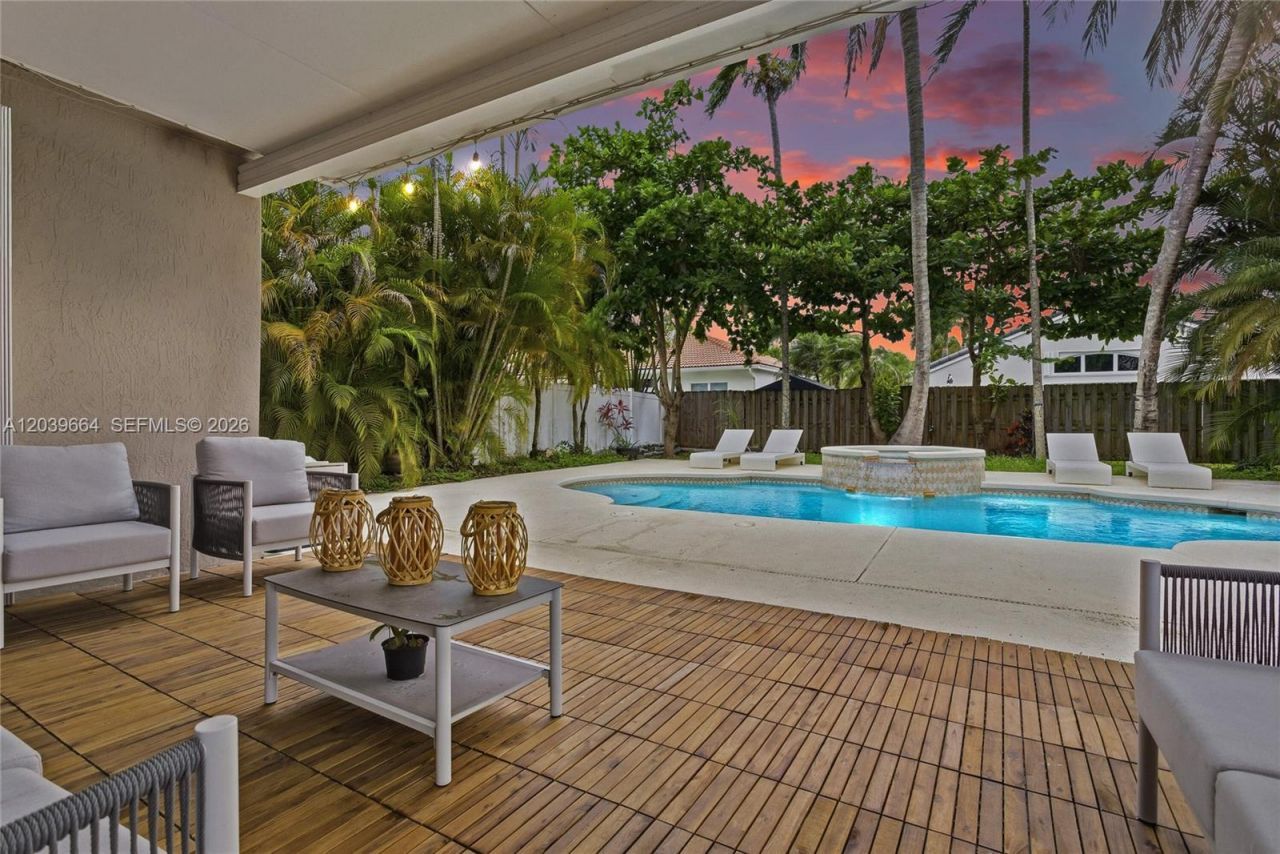 19185 NW 22nd St, Pembroke Pines, FL 33029 Photo