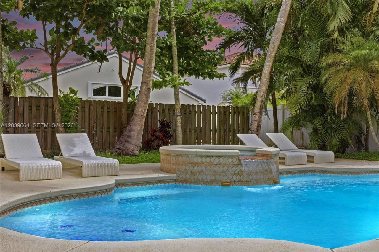 19185 NW 22nd St, Pembroke Pines, FL 33029 Photo