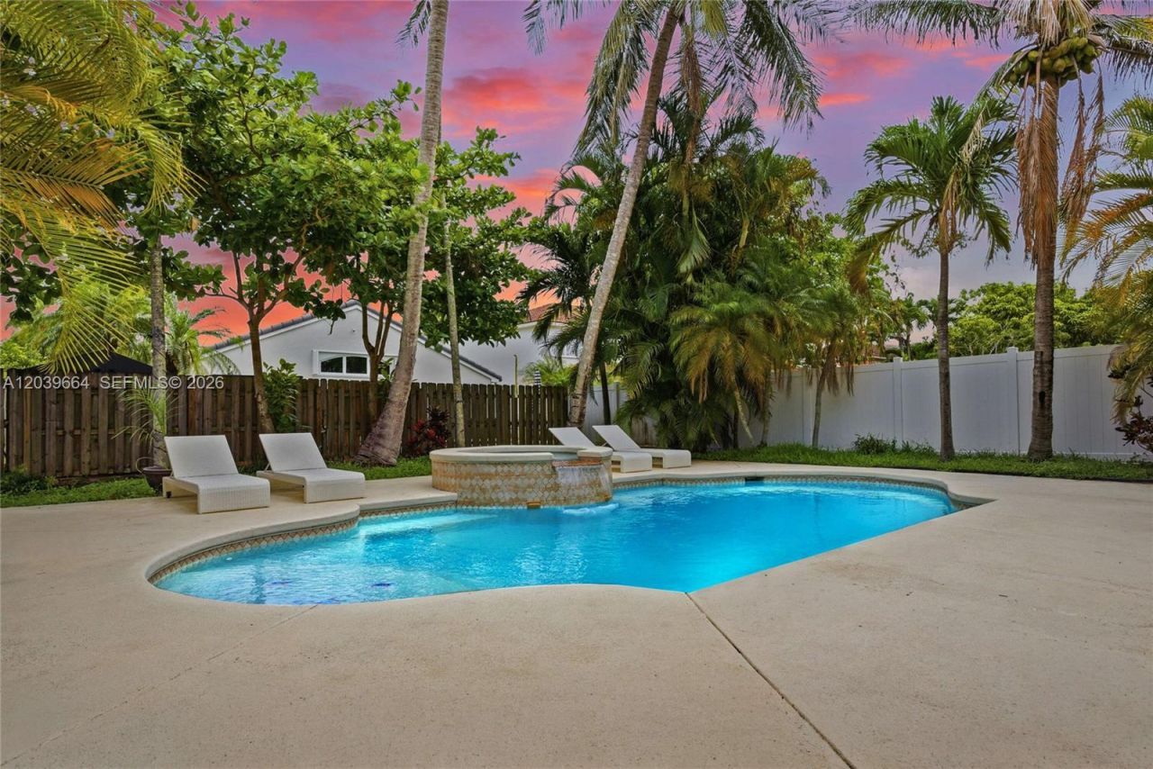 19185 NW 22nd St, Pembroke Pines, FL 33029 Photo