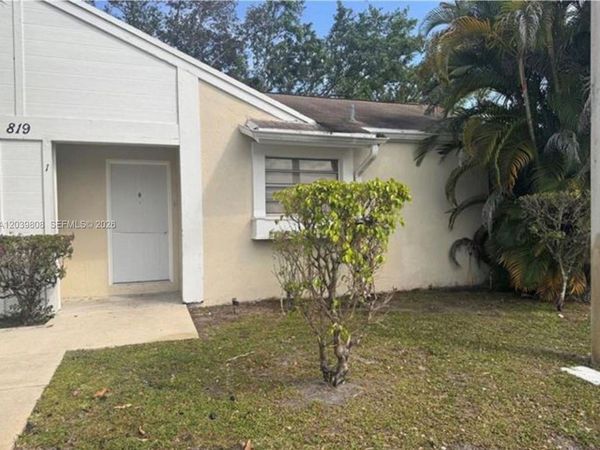 819 NE 214th Ln , Unit 1, Miami, FL 33179
