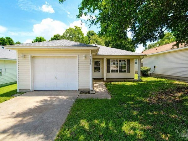 10588 Wilderness Ln, Pensacola, FL 32534