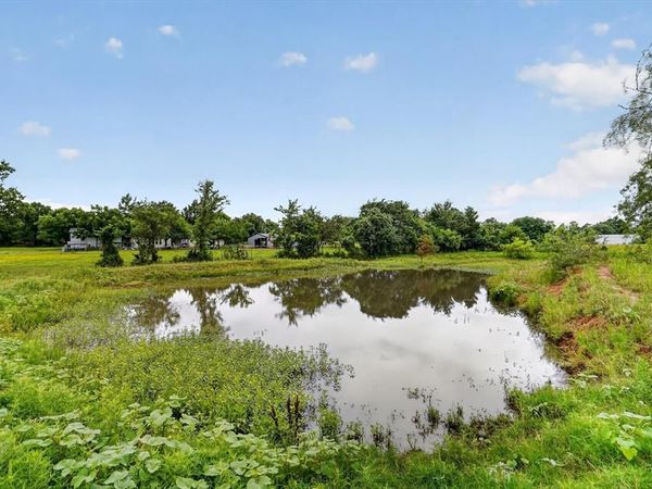 2919 County Road 531 , Burleson, TX 76028