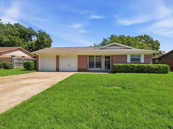 8804 Myra Street, White Settlement, TX 76108