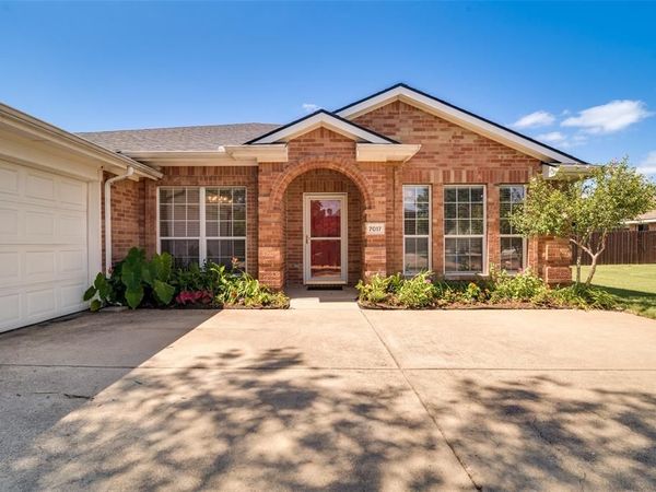 7017 Travelers Crossing, Rowlett, TX 75089