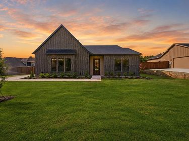 2622 Bainbridge Drive, Dallas, TX 75237