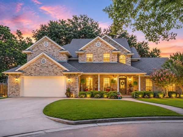 820 Cedar Creek Circle , Bonham, TX 75418