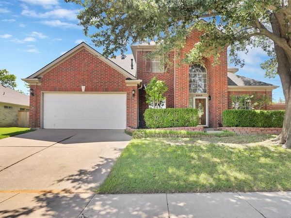 5502 Hyannis Drive, Arlington, TX 76018