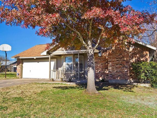 904 Norwell LN , Pflugerville, TX 78660
