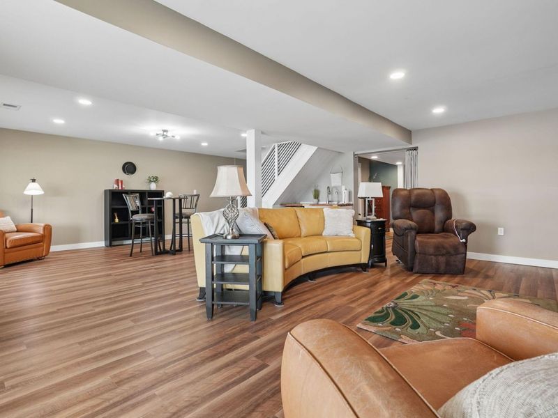 1300 E Choctaw Drive, London, OH 43140 Photo 32