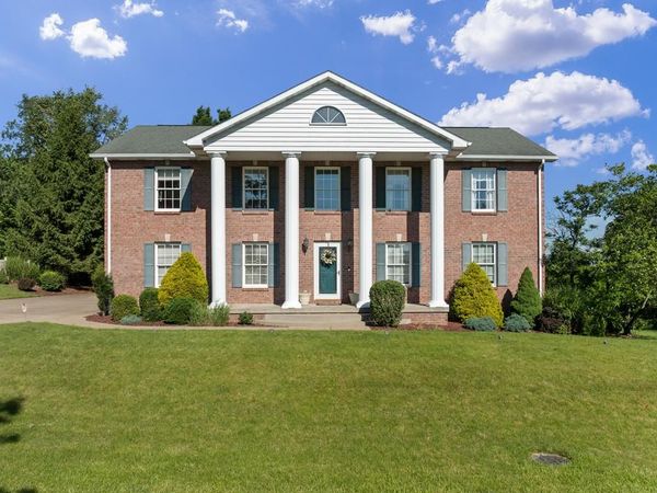 18 RENAISSANCE WAY, Wheeling, WV 26003