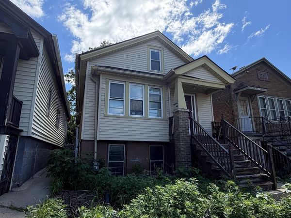 1740 S 4th STREET, Milwaukee, WI 53204